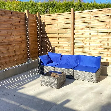Jolie Maison Douillette Avec Cour & Parking Prives Holiday home