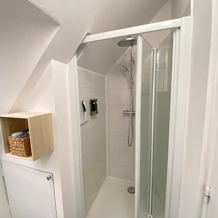 Jolie Maison Douillette Avec Cour & Parking Prives Holiday home Margny-les-Compiegne