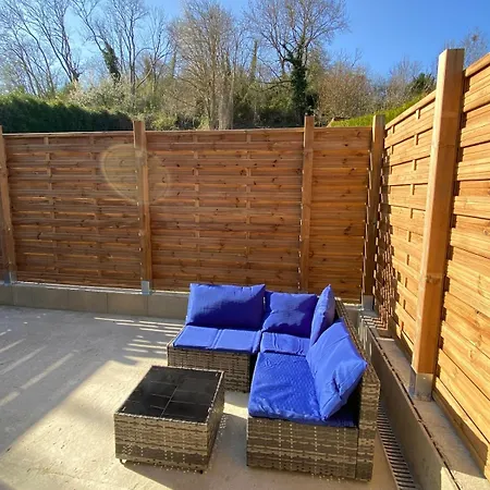 Holiday home Jolie Maison Douillette Avec Cour & Parking Prives Margny-les-Compiegne